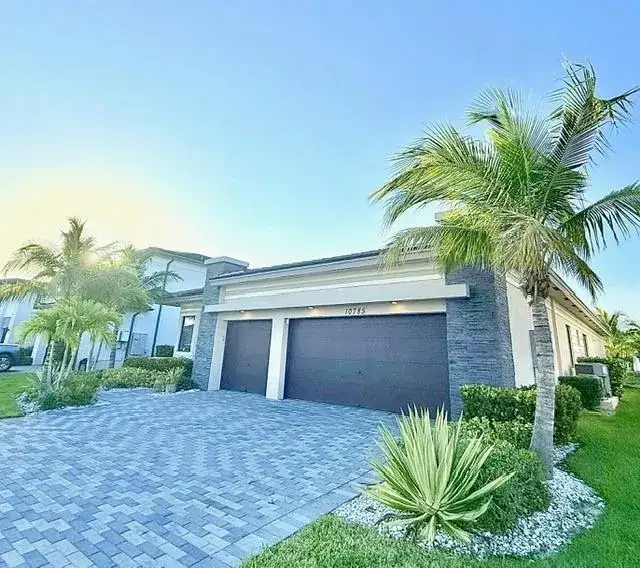 10785 Coral Street, Parkland FL 33076 photo 2