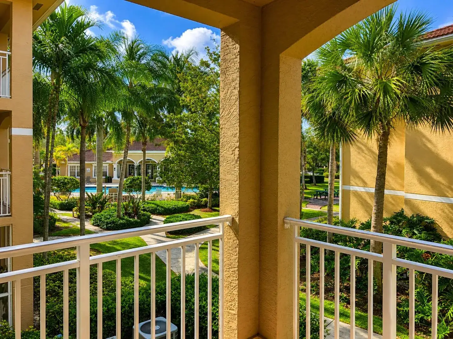6521 Emerald Dunes Drive, West Palm Beach FL 33411