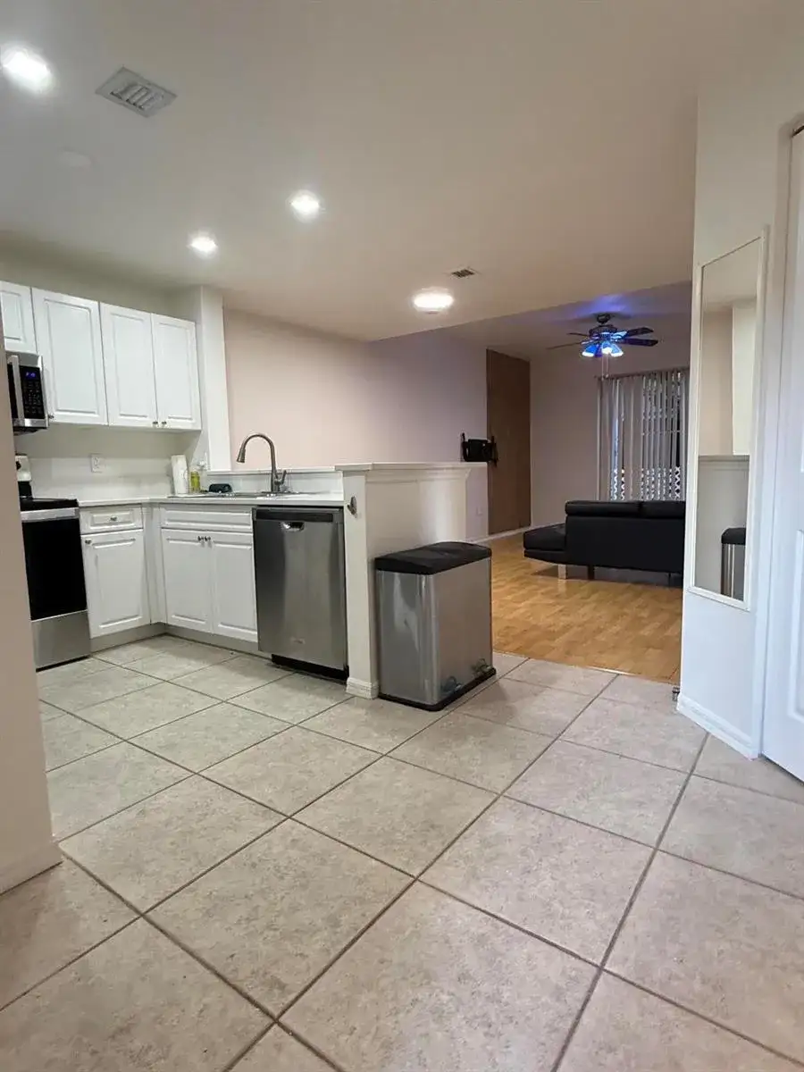 4167 CRYSTAL LAKE Drive, Deerfield Beach FL 33064 photo 4