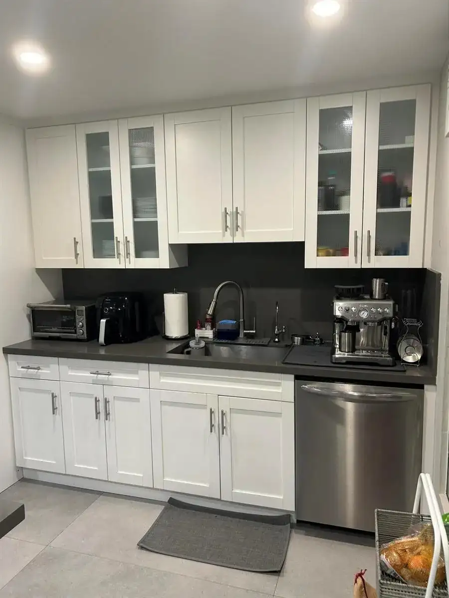 1390 E GOLFVIEW Drive, Pembroke Pines FL 33026 photo 5