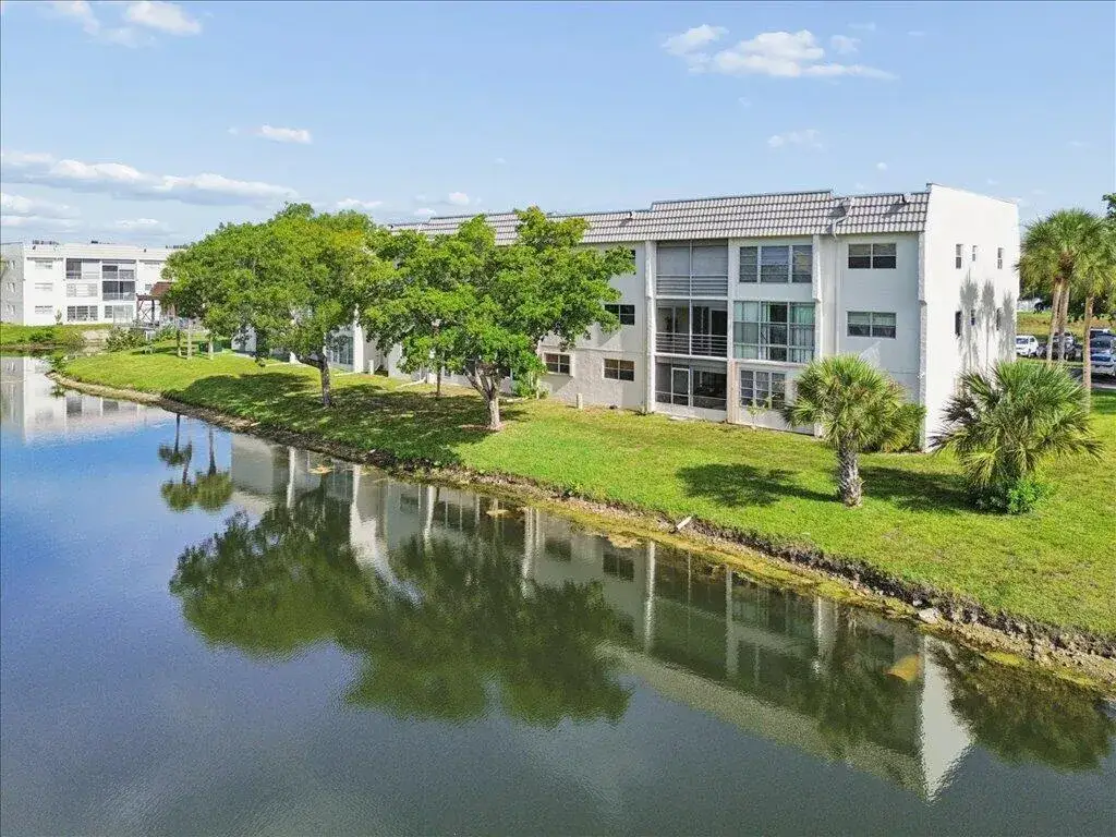 8510 Sunrise Lakes Boulevard # 301, Sunrise FL 33322
