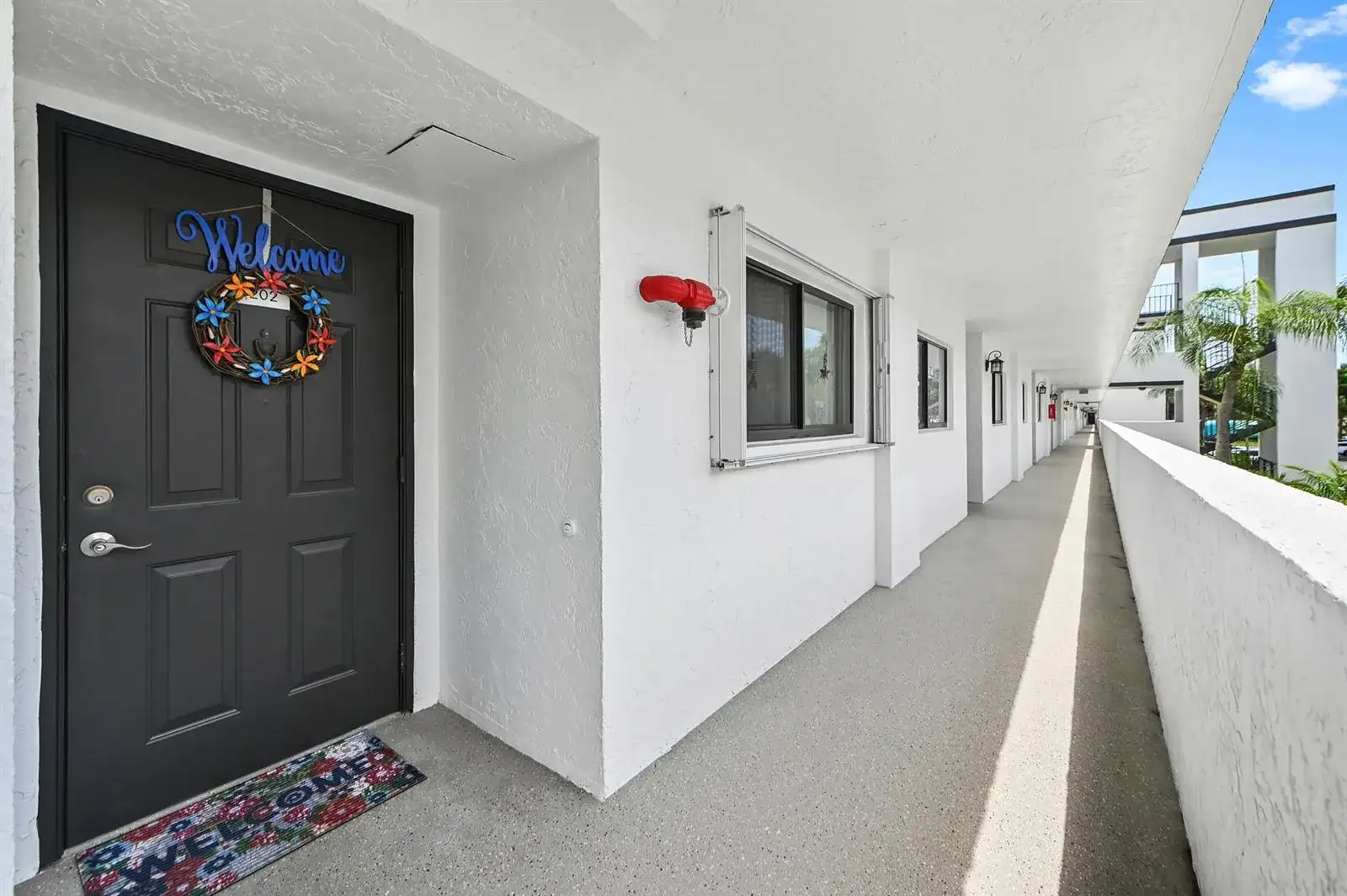 4725 LUCERNE LAKES Boulevard E # 202, Lake Worth FL 33467 photo 2