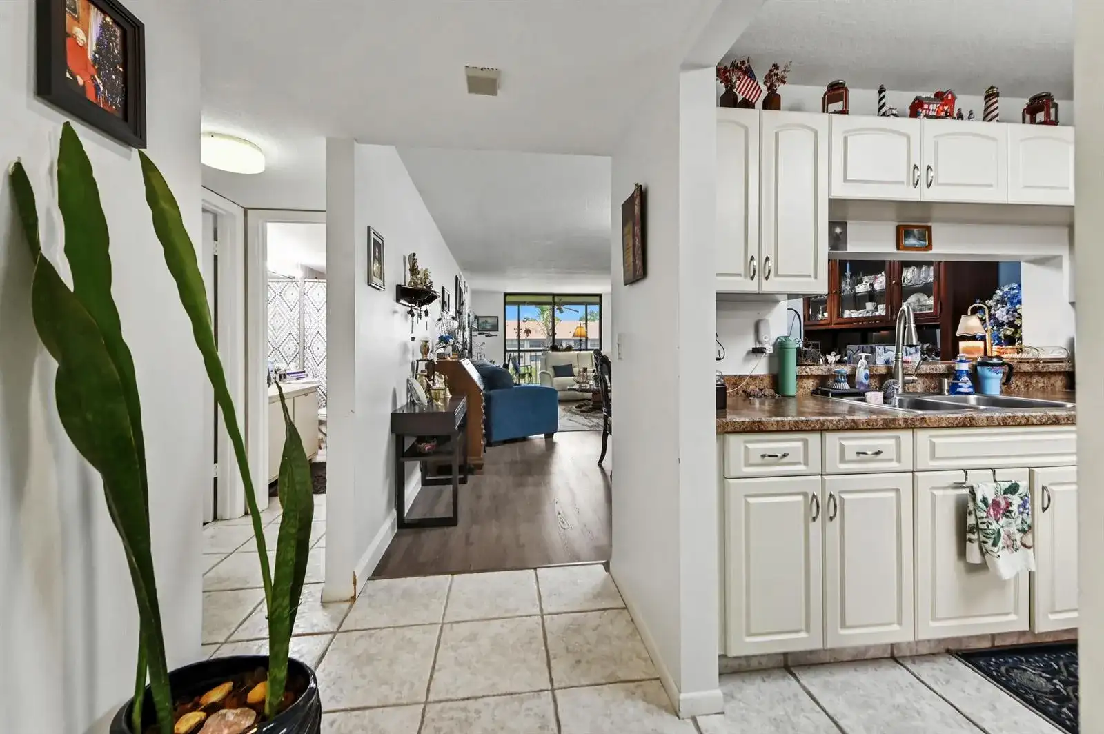 4725 LUCERNE LAKES Boulevard E # 202, Lake Worth FL 33467 photo 3