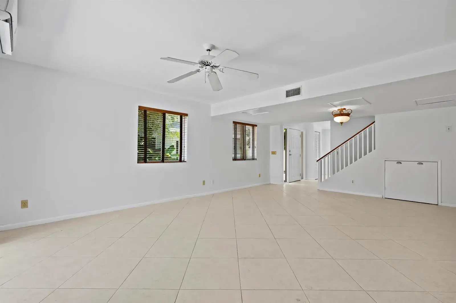6151 Riverwalk Lane Unit 8, Jupiter FL 33458 photo 5