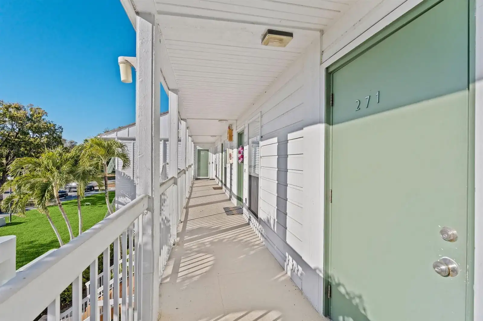271 Cypress Point Drive, Palm Beach Gardens FL 33418 photo 5