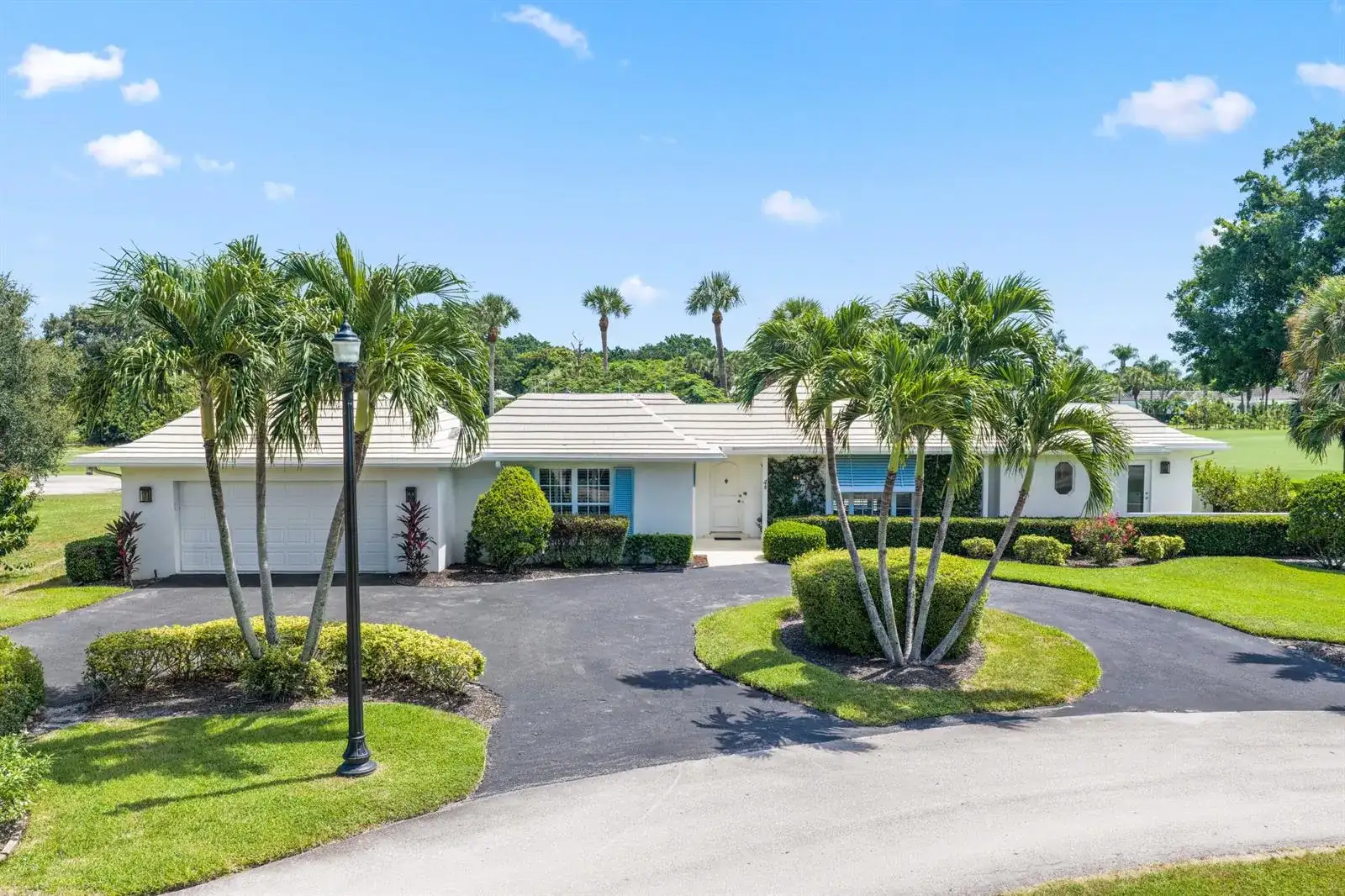4 COUNTRY CLUB Circle, FL 33436 photo 3