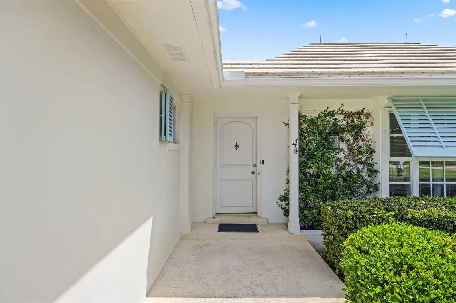 4 COUNTRY CLUB Circle, FL 33436 photo 5