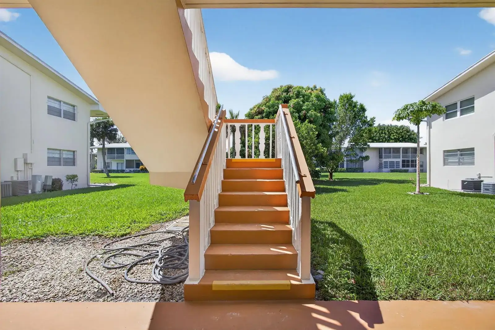 43 EASTHAMPTON B, West Palm Beach FL 33417 photo 5
