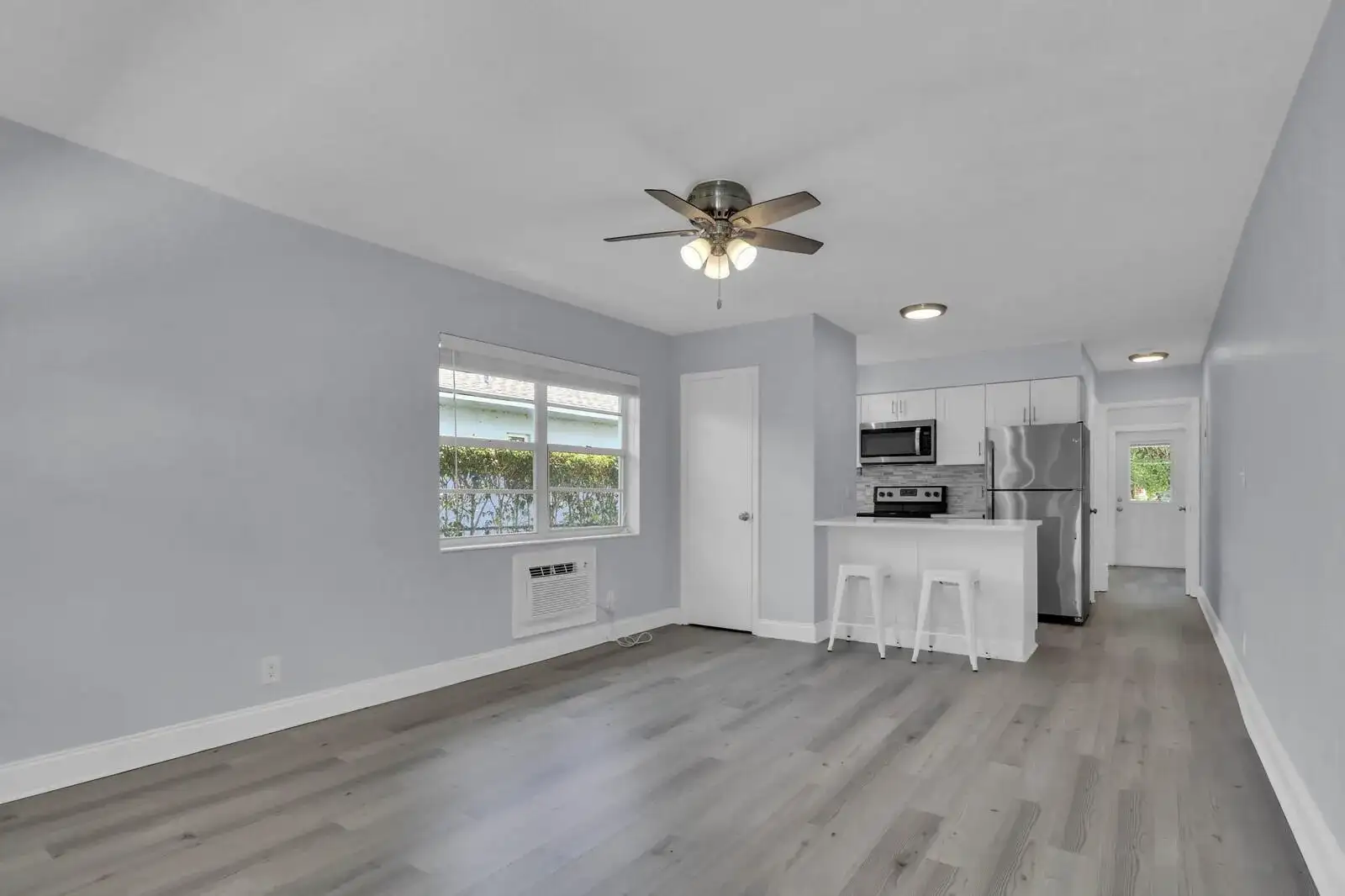 112 SANDAL Lane # 4, Palm Beach Shores FL 33404 photo 3