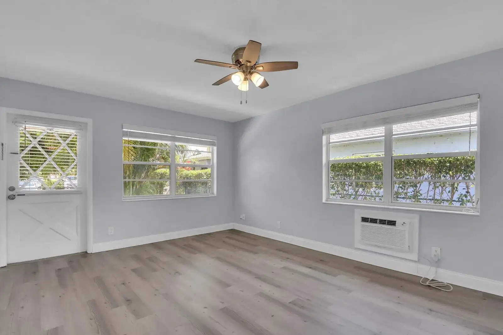 112 SANDAL Lane # 4, Palm Beach Shores FL 33404 photo 4