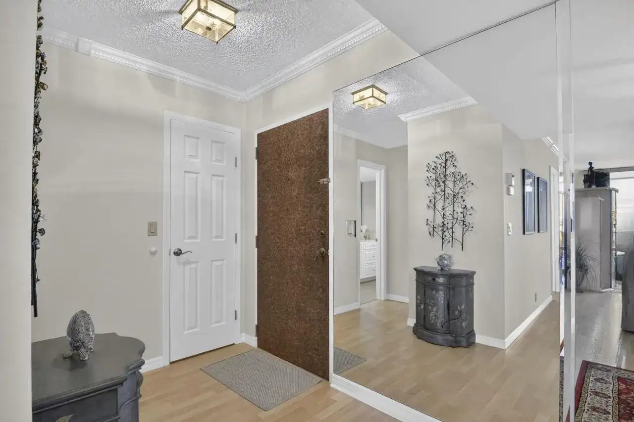 336 GOLFVIEW Road # 605, North Palm Beach FL 33408 photo 2