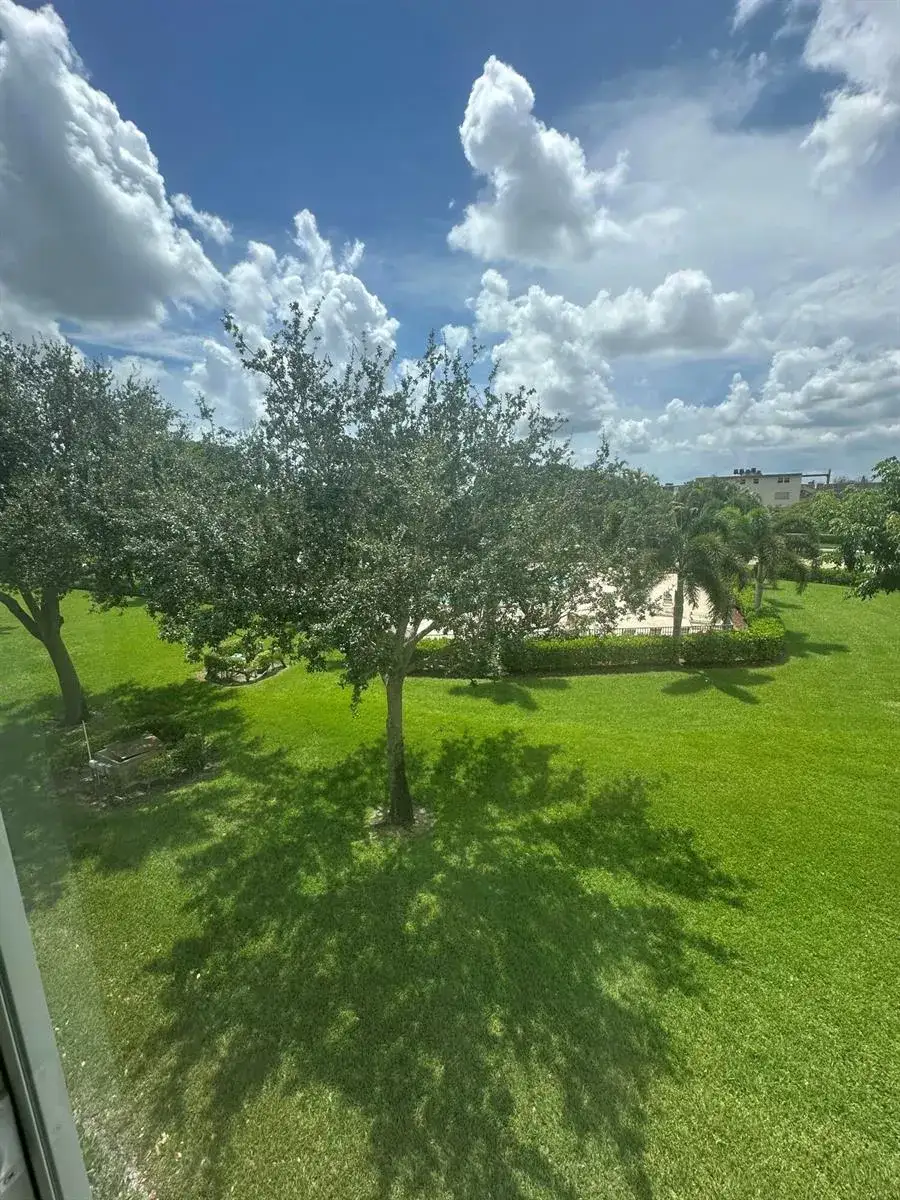 205 MANSFIELD Way E, Boca Raton FL 33434