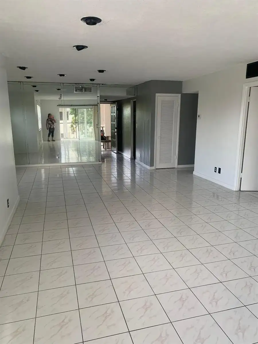 3360 SPANISH MOSS Terrace # 413, Lauderhill FL 33319 photo 2