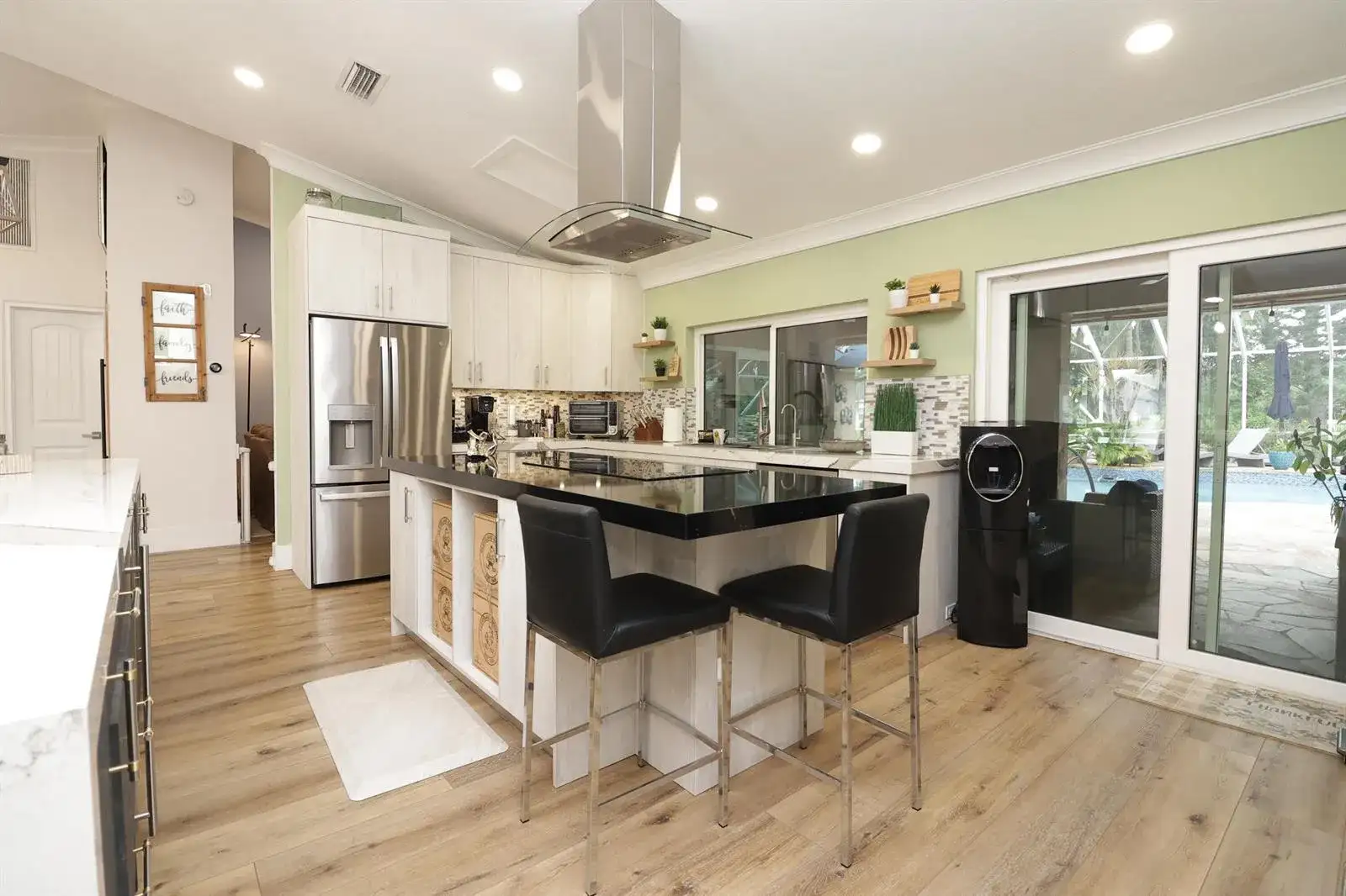 7801 NW 85TH Avenue, Tamarac FL 33321 photo 3