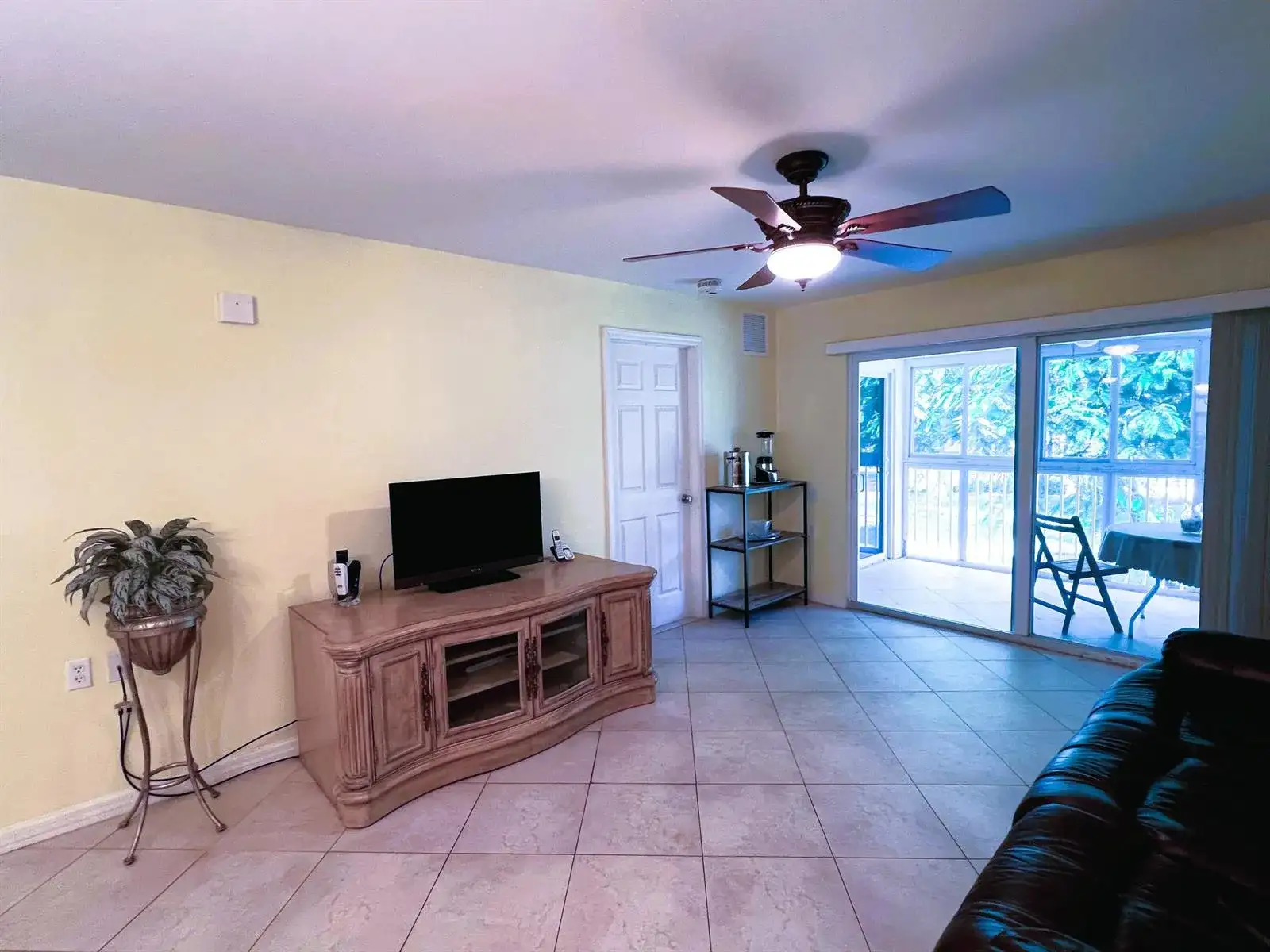 1105 Bahama Bend # A2, Coconut Creek FL 33066 photo 4