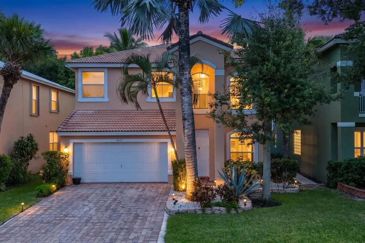 6657 LURAIS Drive, Lake Worth FL 33463