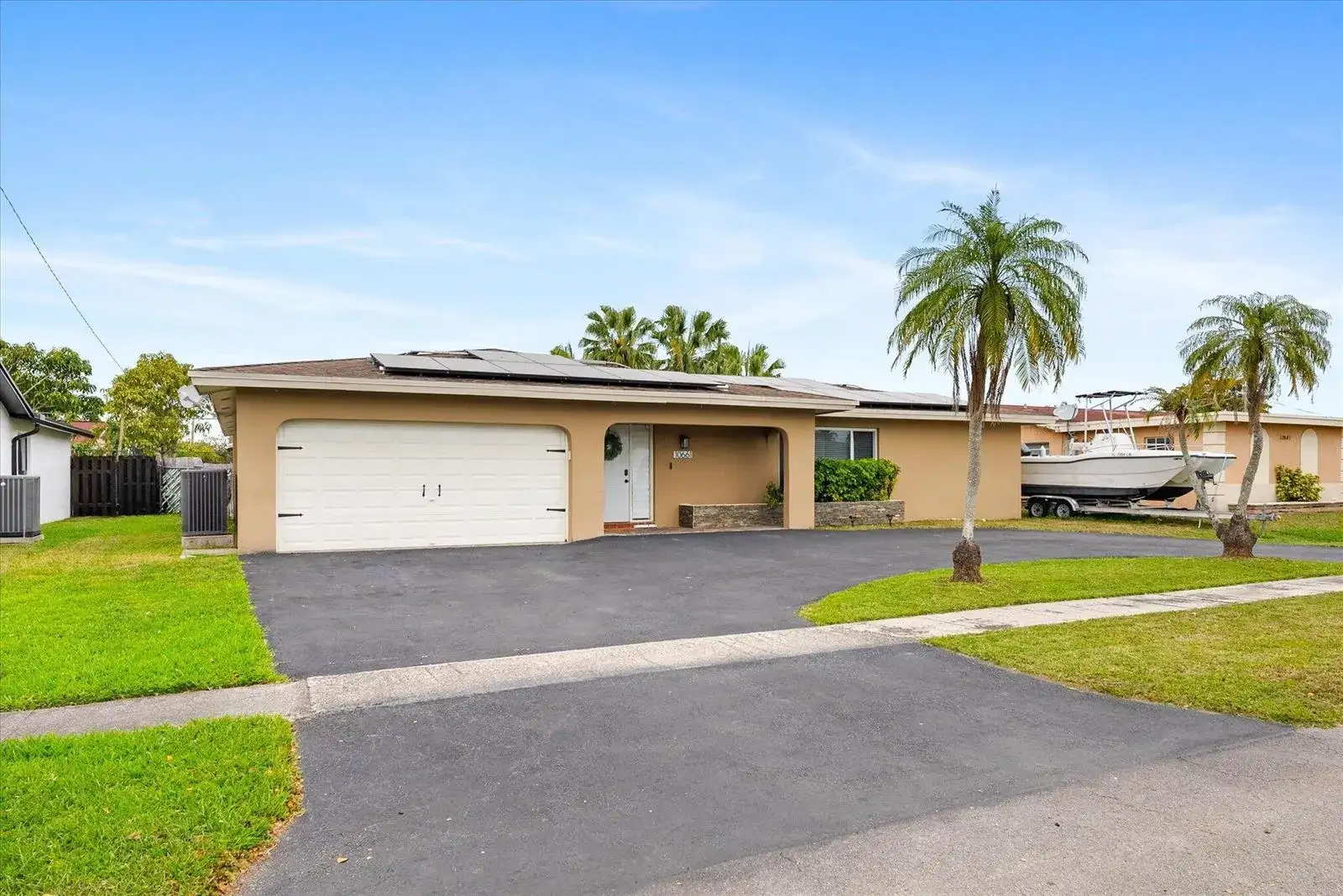 10661 NW 27TH Court, Sunrise FL 33322 photo 2