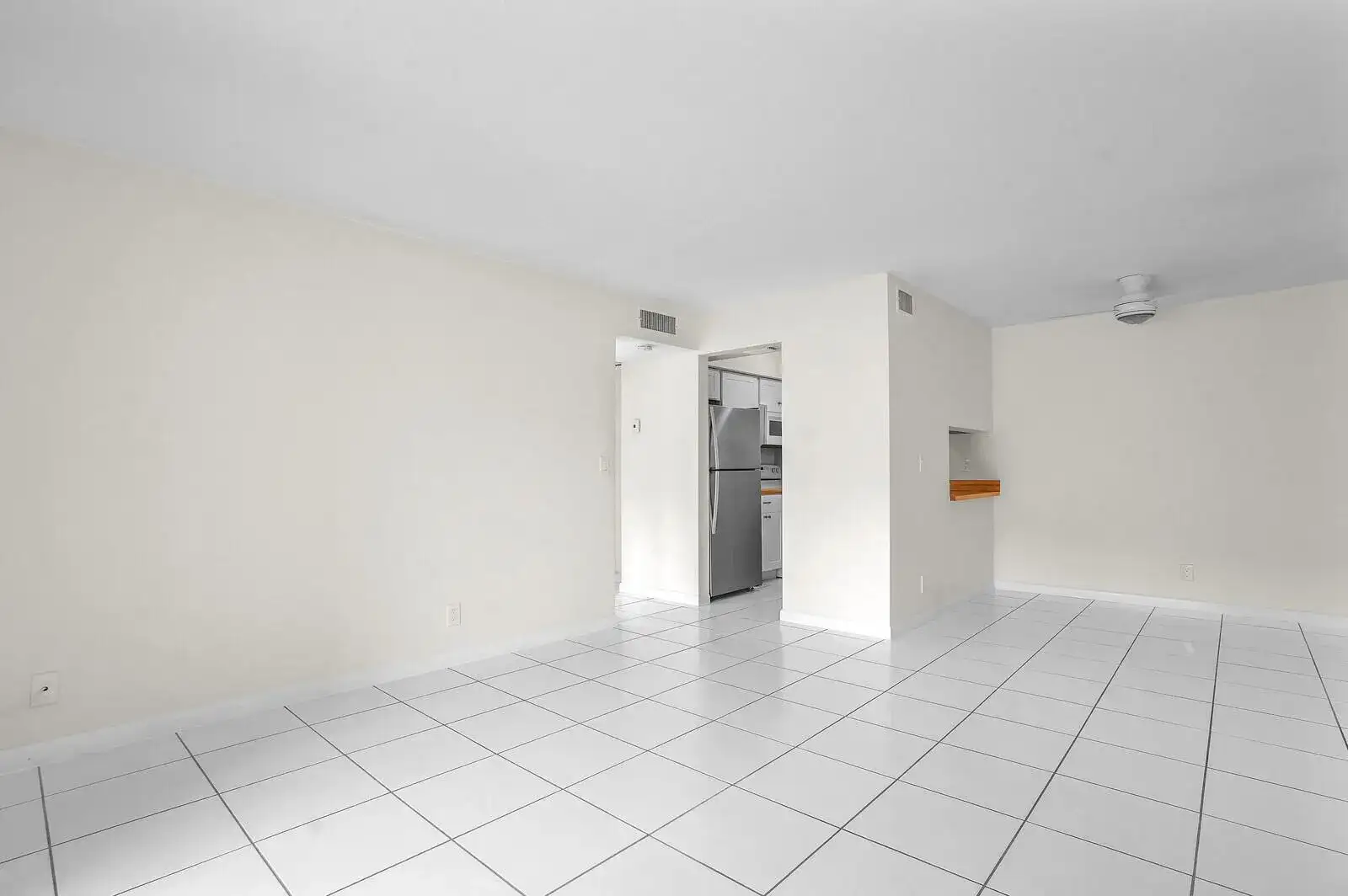 1854 Abbey Road # 101, West Palm Beach FL 33415 photo 4