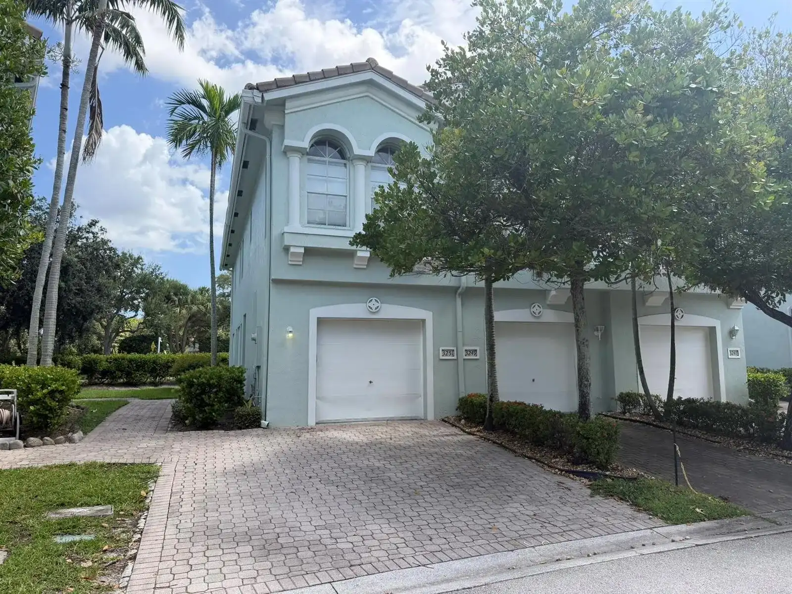 3251 LAUREL RIDGE Circle, Riviera Beach FL 33404
