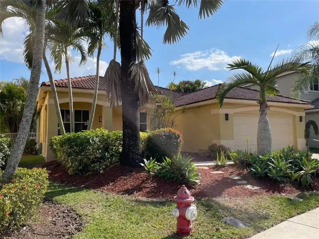 4293 LAUREL RIDGE Circle # 4293, Weston FL 33331