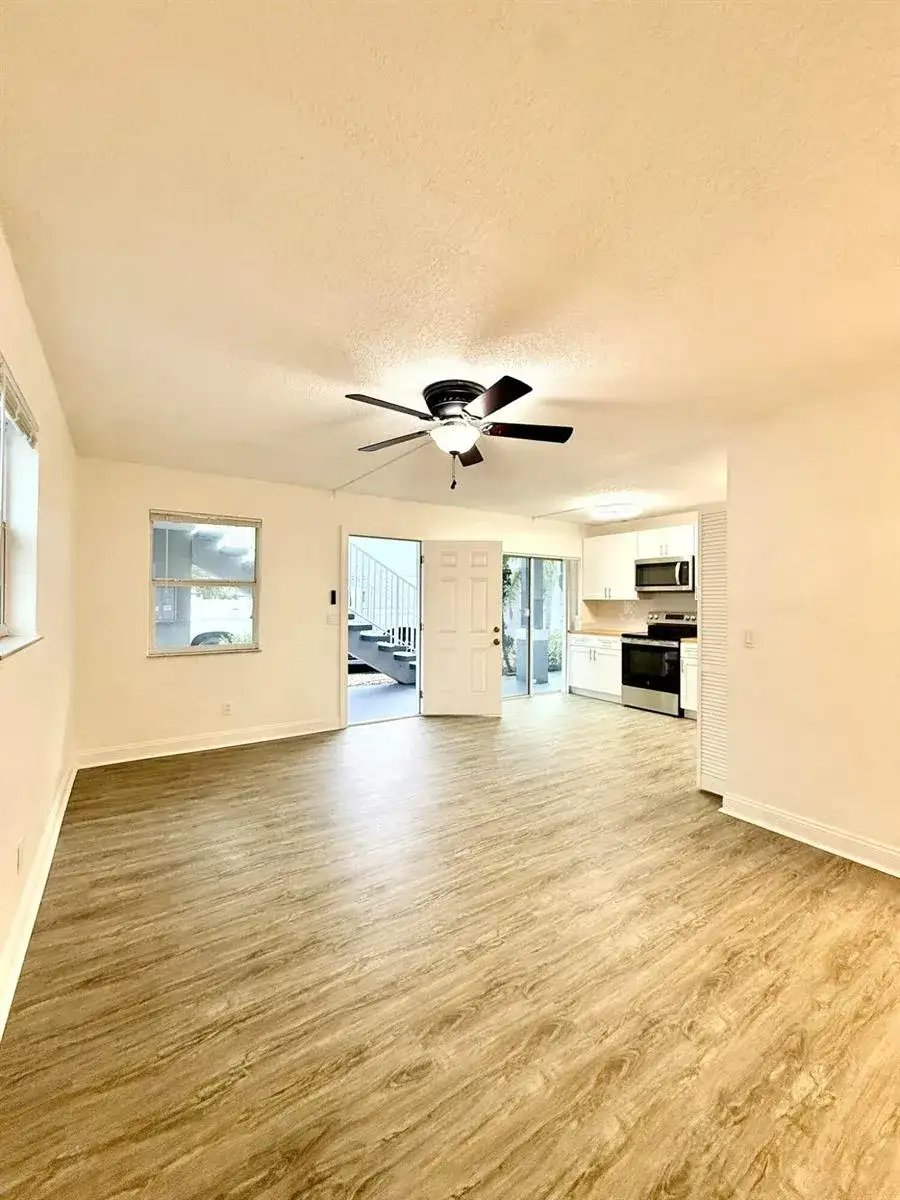 436 AUBURN # 105, FL 32118 photo 3