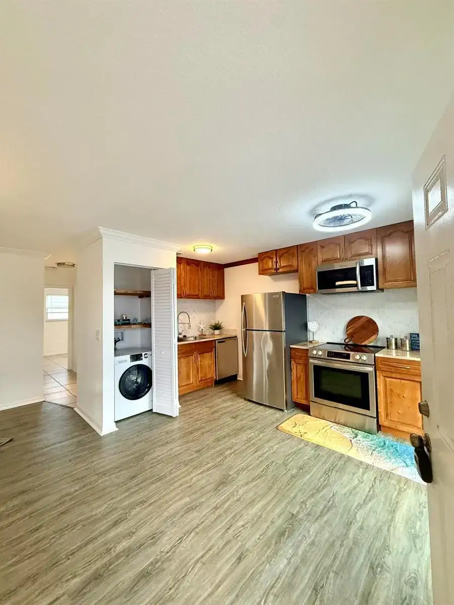436 AUBURN # 203, FL 32118 photo 3
