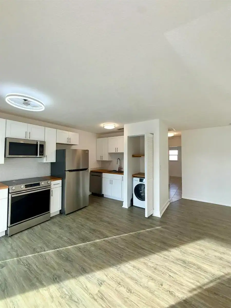 436 AUBURN # 202, FL 32118 photo 2