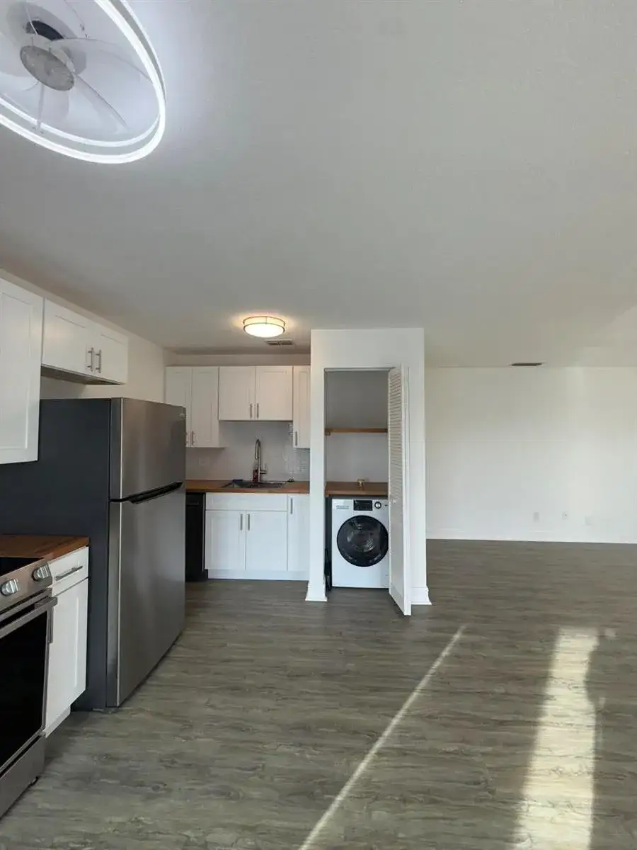 436 AUBURN # 202, FL 32118 photo 4