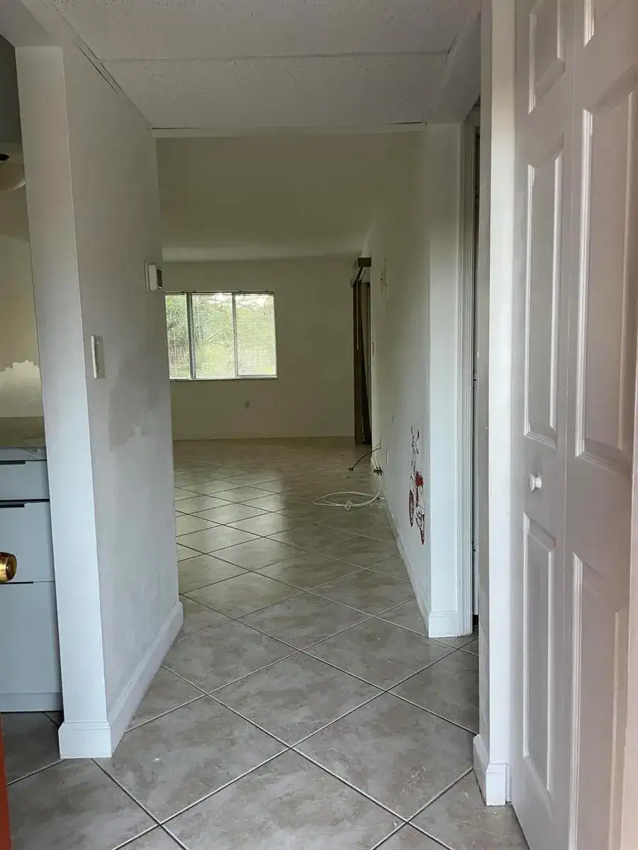 830 SW 9th Street Circle APT 201, Boca Raton FL 33486 photo 3