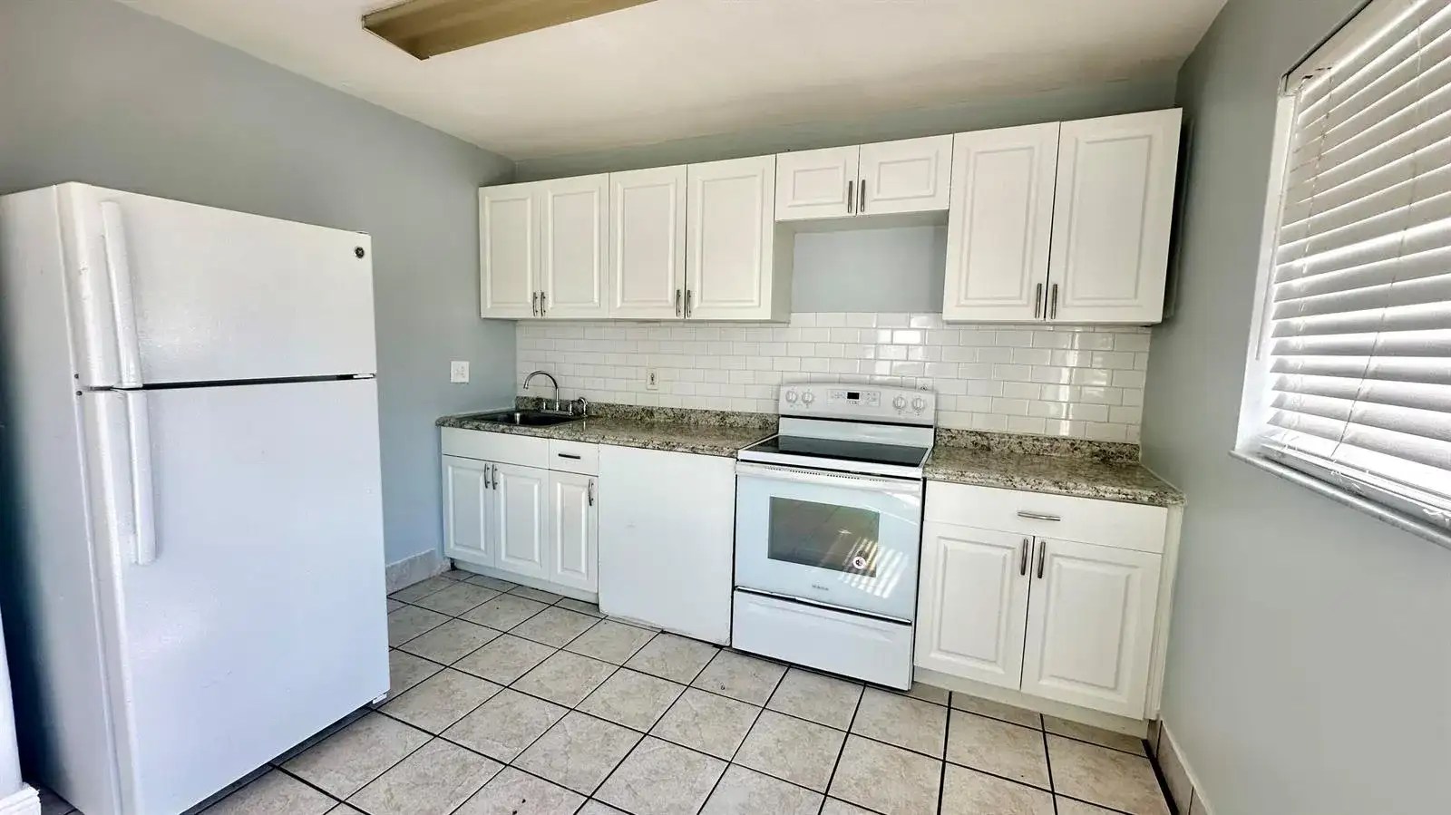 601 N K Street # 2, FL 33460 photo 2