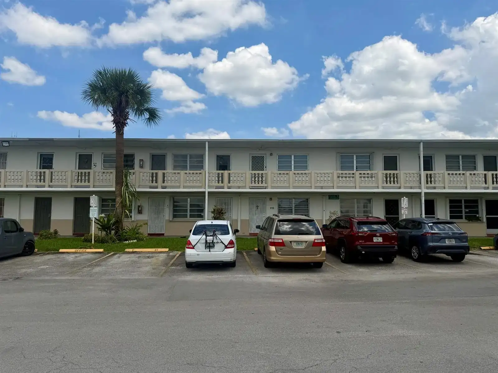 20210 NE 2ND Avenue # V14, Miami Gardens FL 33179