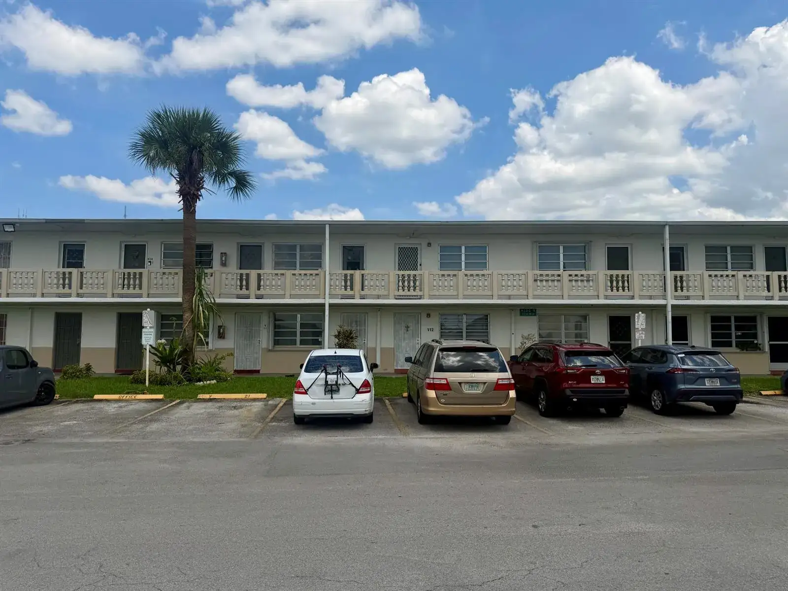20210 NE 2ND Avenue # V14, Miami Gardens FL 33179