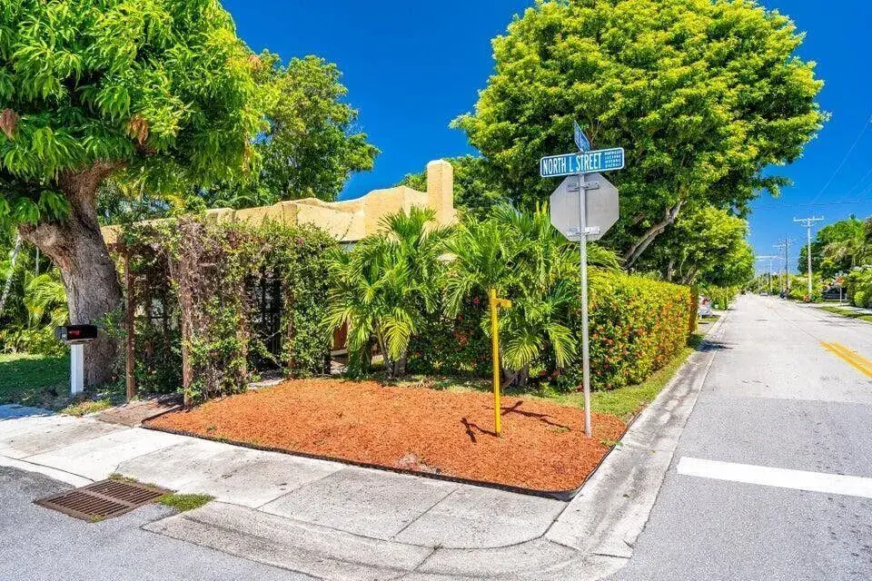 1602 N L Street, FL 33460