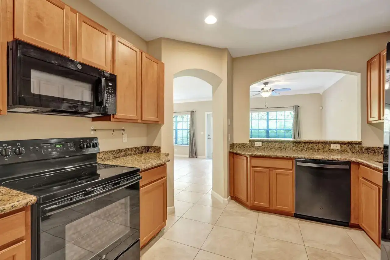 4603 Cohune Palm Court, FL 33463 photo 4