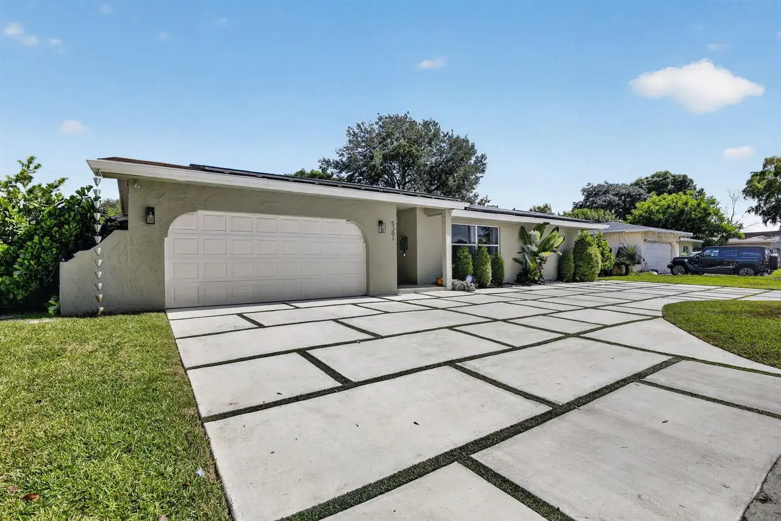 5301 SW 8TH Court, Plantation FL 33317 photo 3