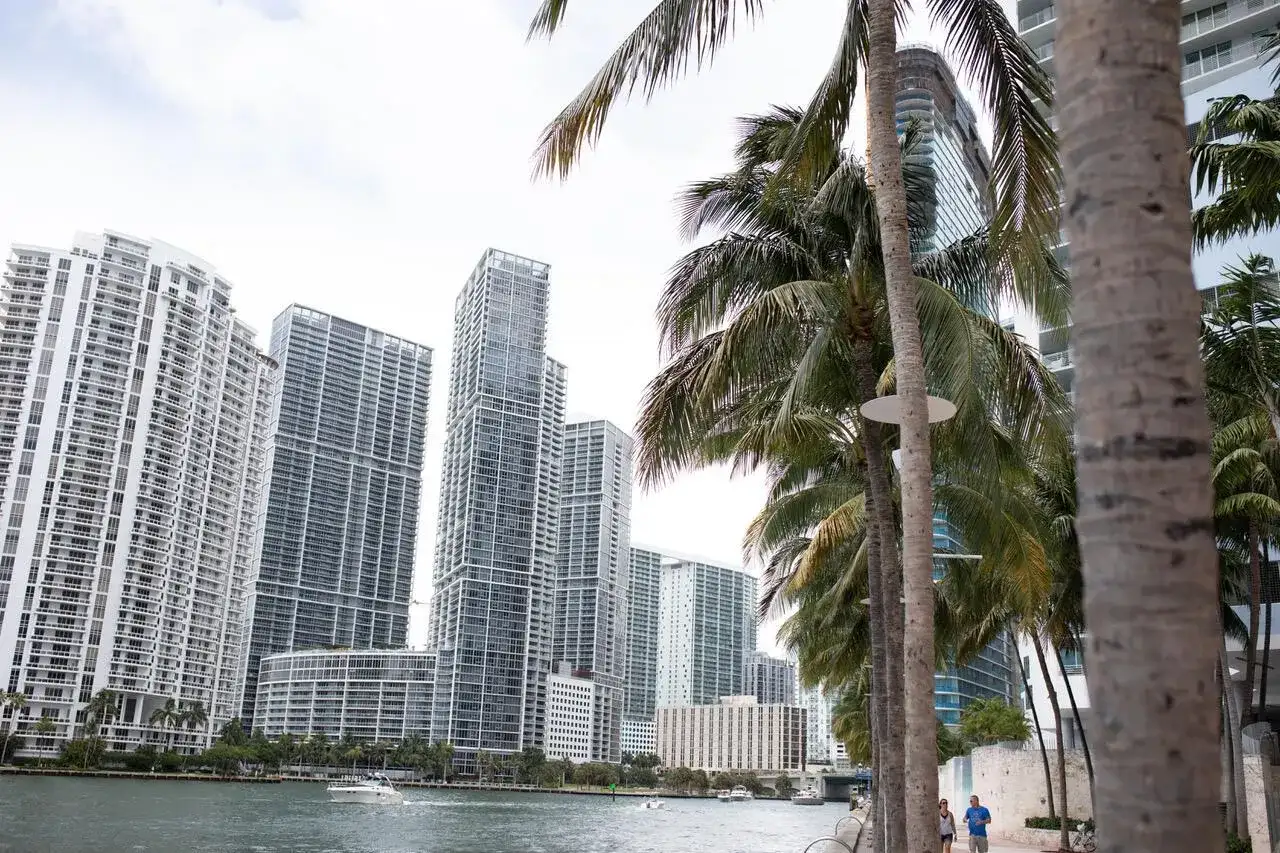 325 S Biscayne Boulevard # 2617, Miami FL 33131 photo 3