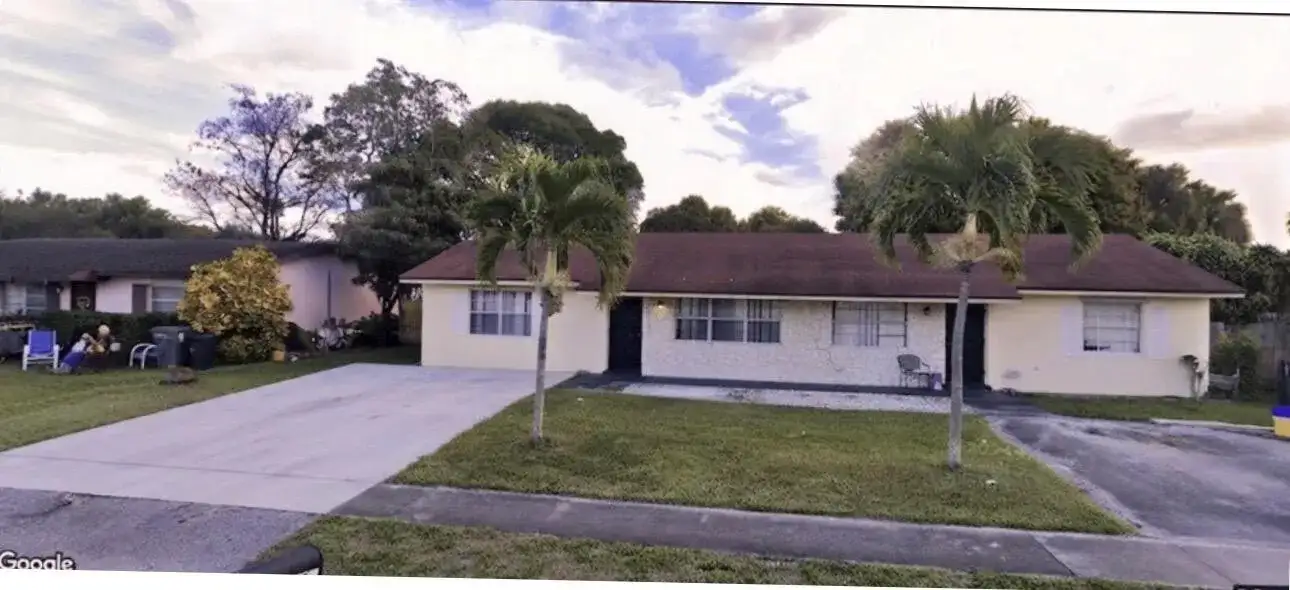 3830 ROAN Court E, West Palm Beach FL 33403 photo 2