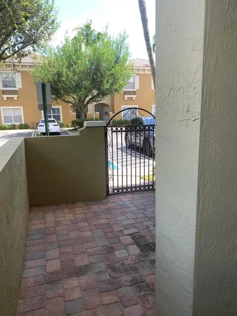 101 LAKE MONTEREY Circle # 101, Boynton Beach FL 33426 photo 5