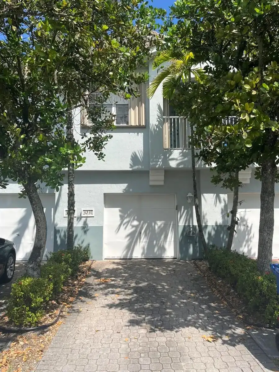 3231 LAUREL RIDGE Circle, Riviera Beach FL 33404