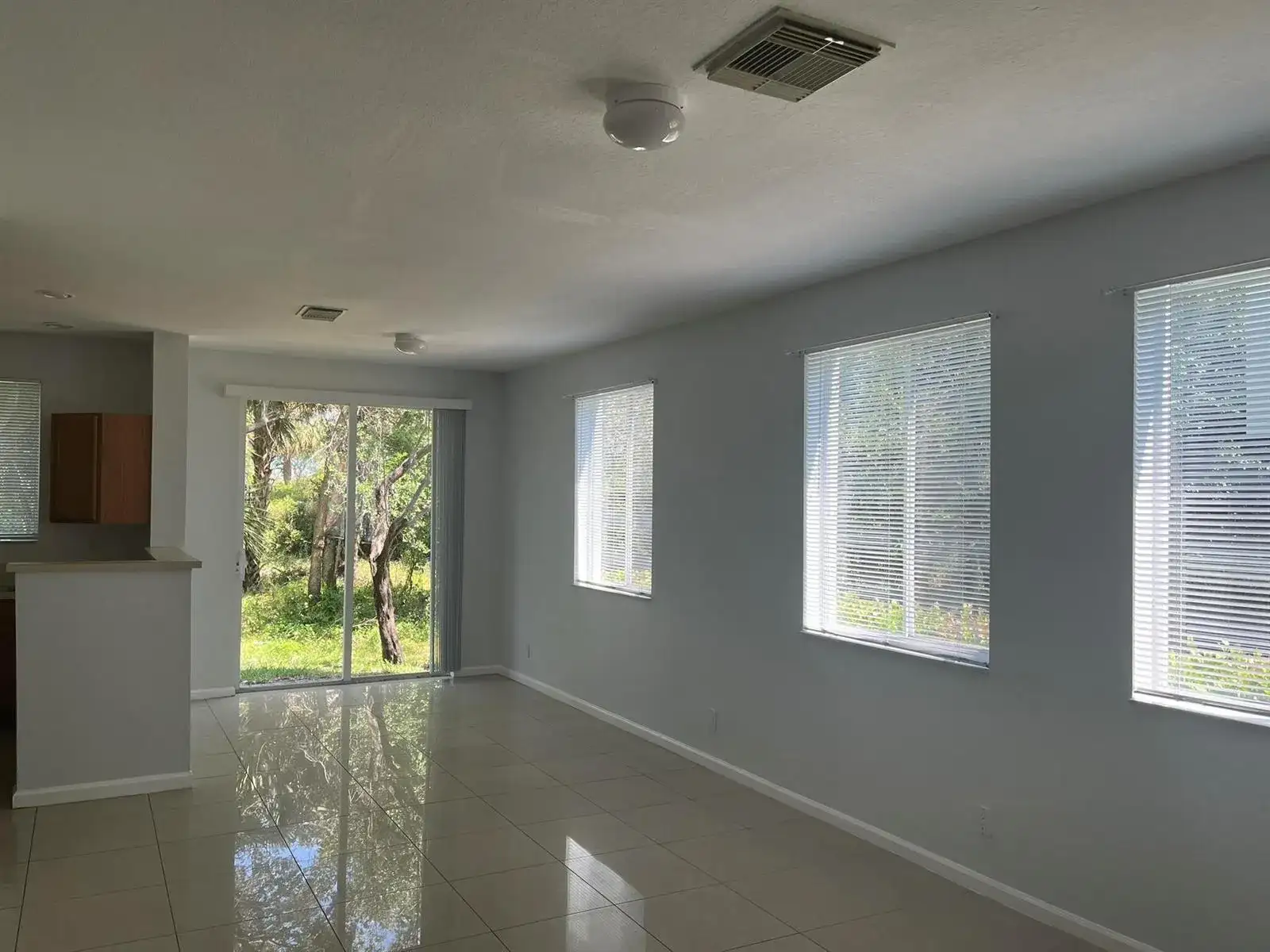 3231 LAUREL RIDGE Circle, Riviera Beach FL 33404 photo 5