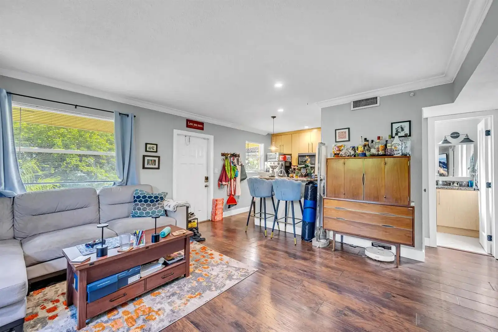 811 NE 14th Place, Fort Lauderdale FL 33304