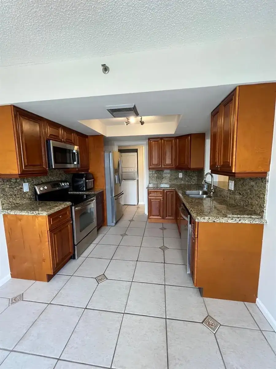3555 S OCEAN Boulevard # 411, South Palm Beach FL 33480 photo 2