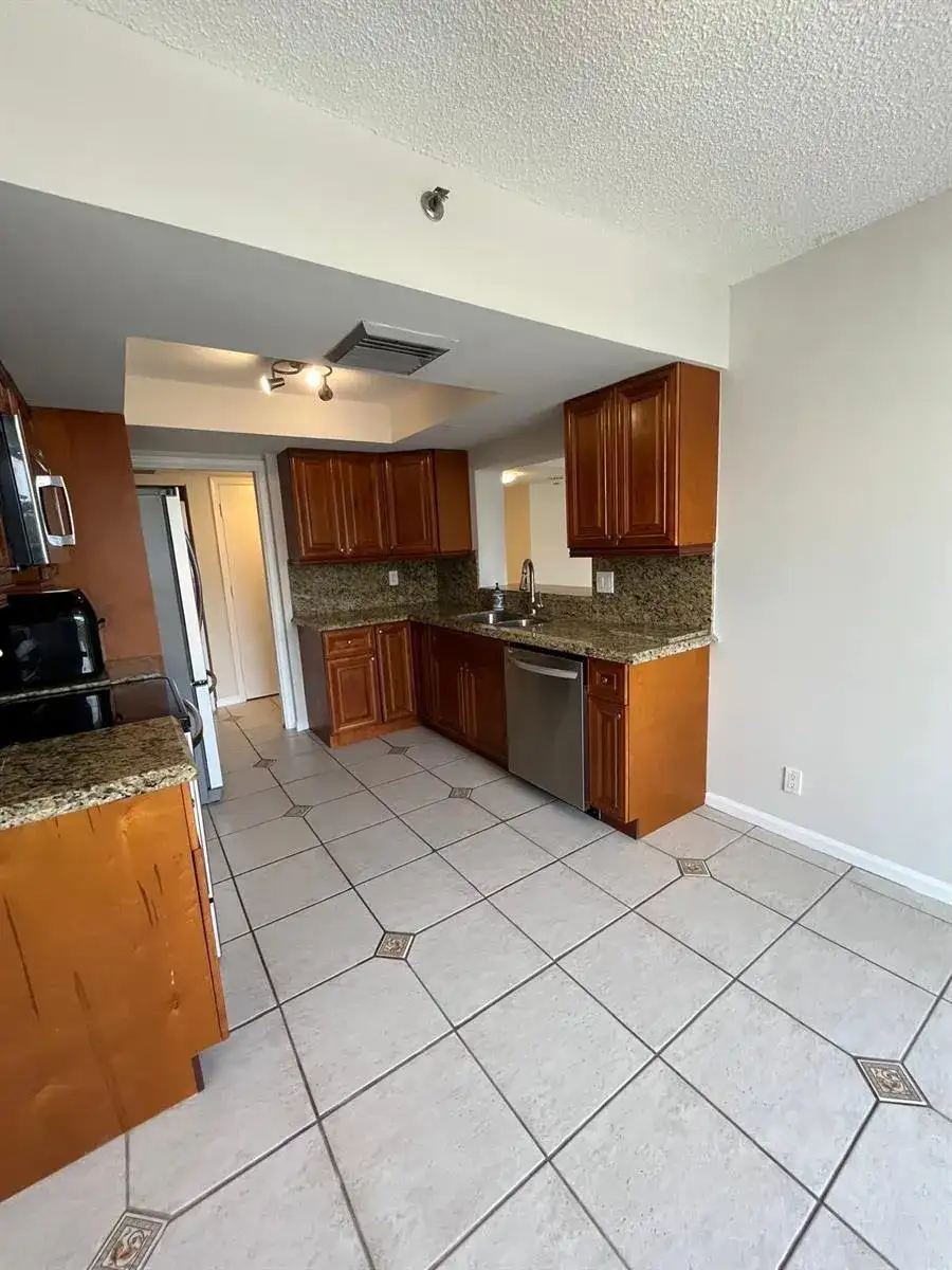 3555 S OCEAN Boulevard # 411, South Palm Beach FL 33480 photo 5
