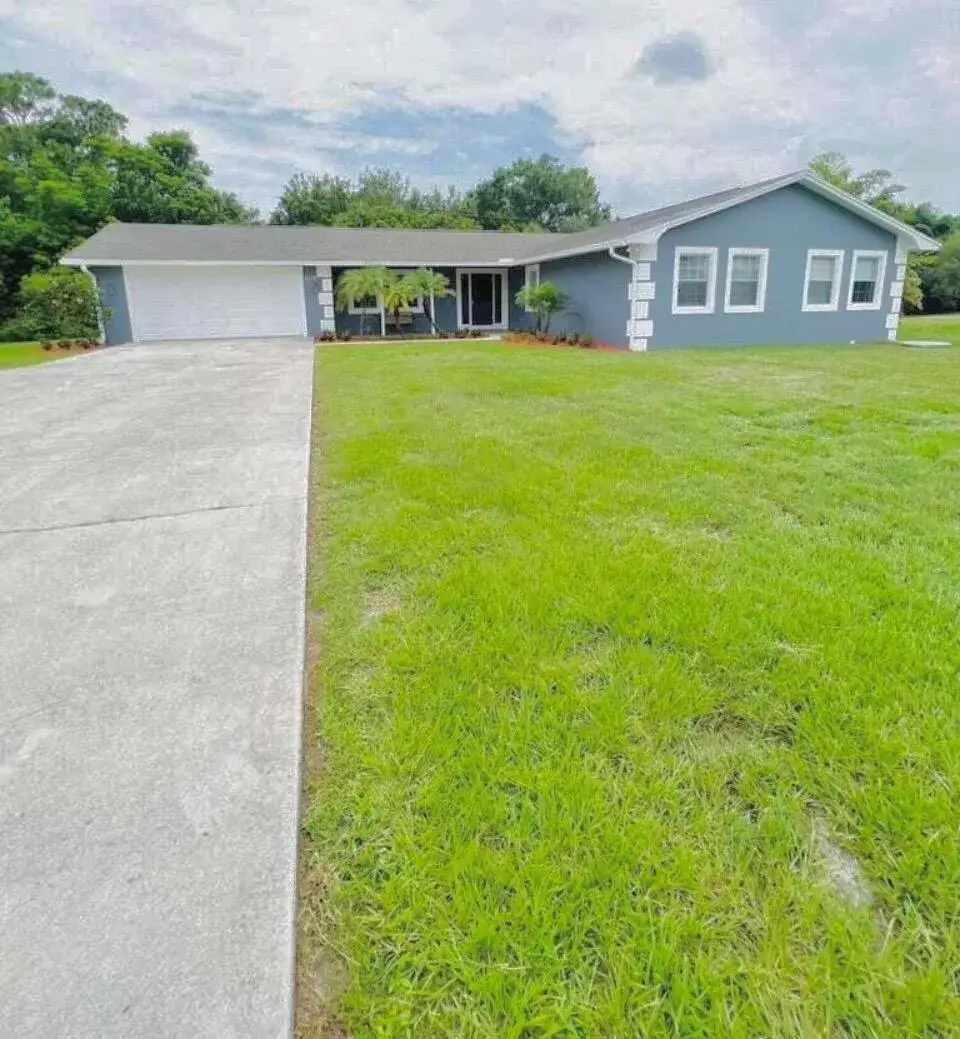 2118 SE MORNINGSIDE Boulevard, Port St. Lucie FL 34952