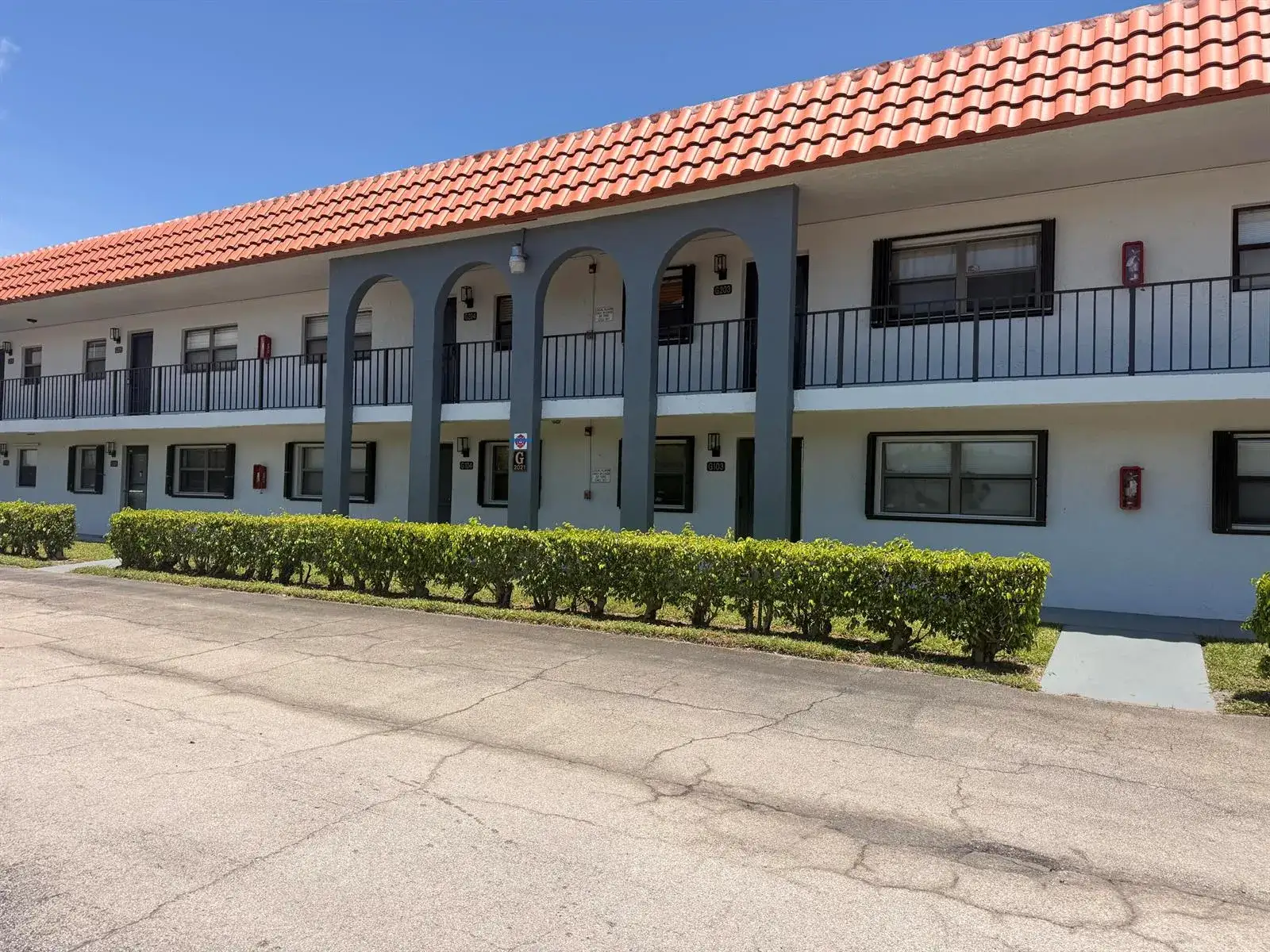 2141 W Woolbright Road # L202, Boynton Beach FL 33426