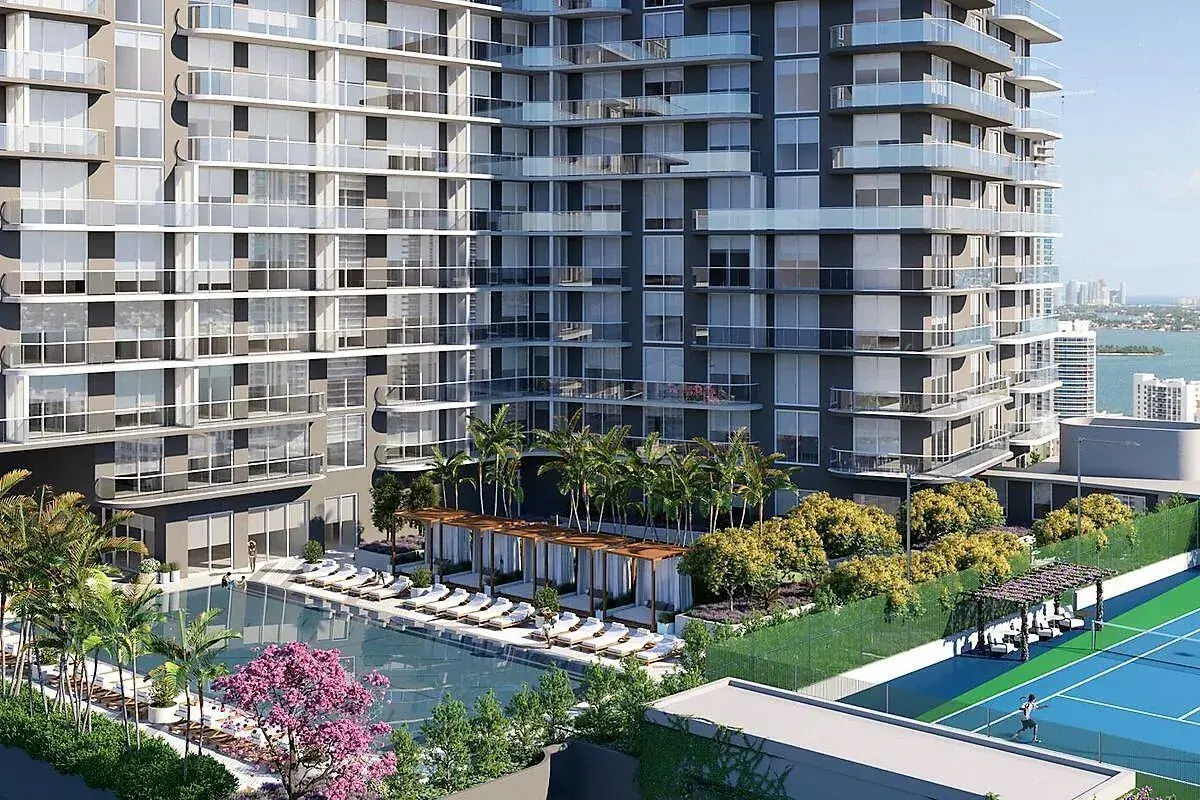 121 NE 34th Street # 806A, Miami FL 33137