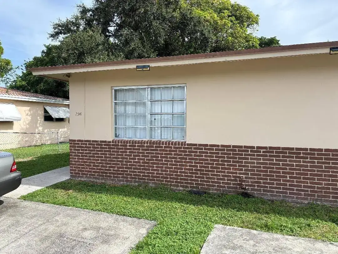 2541 Taylor Street # 1, Hollywood FL 33020 photo 3