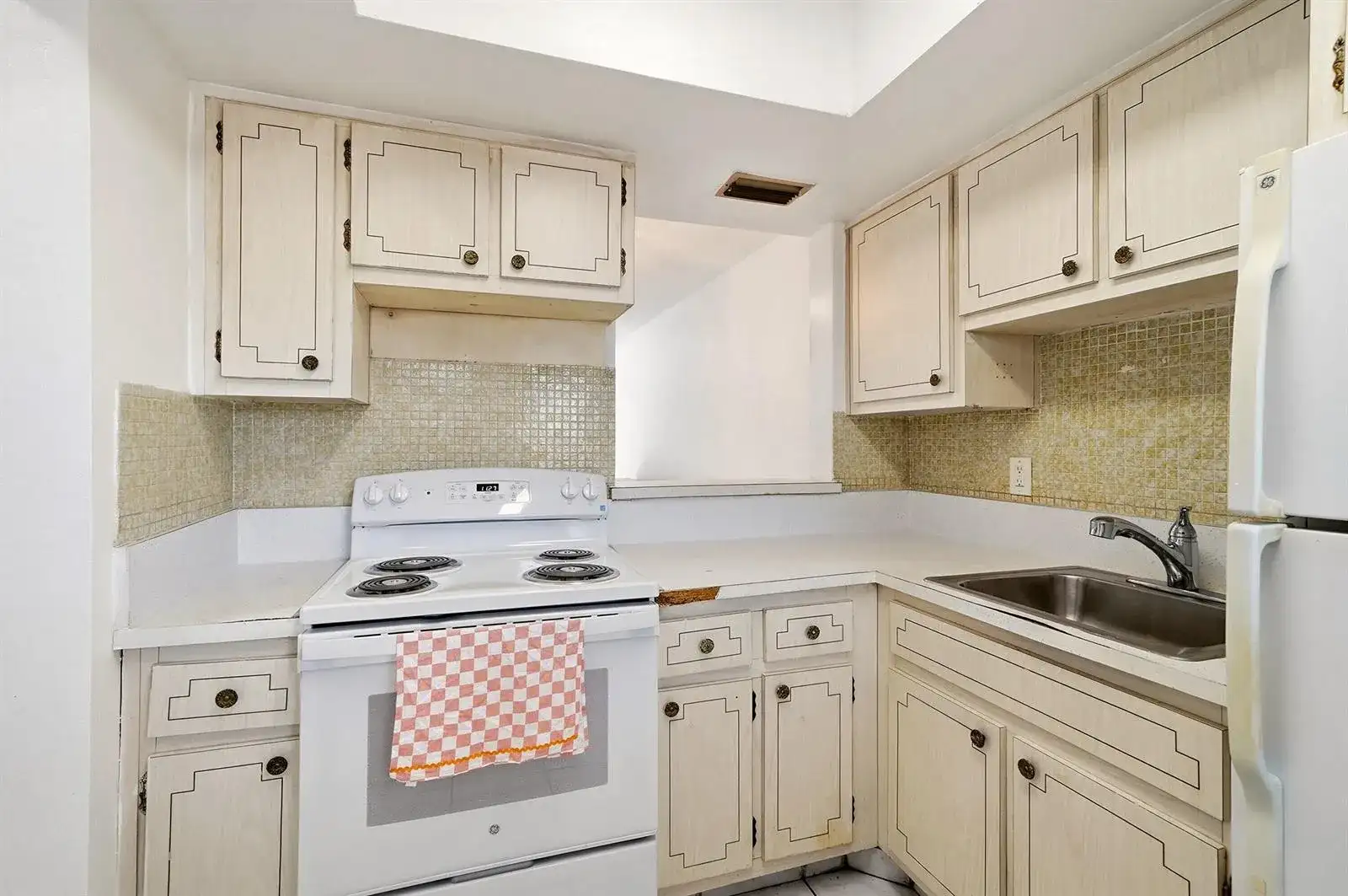 1333 E HALLANDALE BEACH Boulevard # 335, Hallandale Beach FL 33009 photo 3