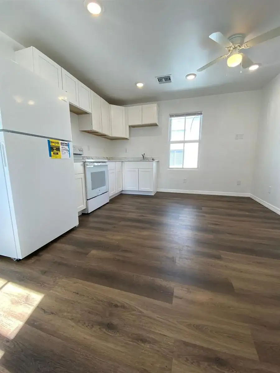 641 6th Street, West Palm Beach FL 33401 photo 2