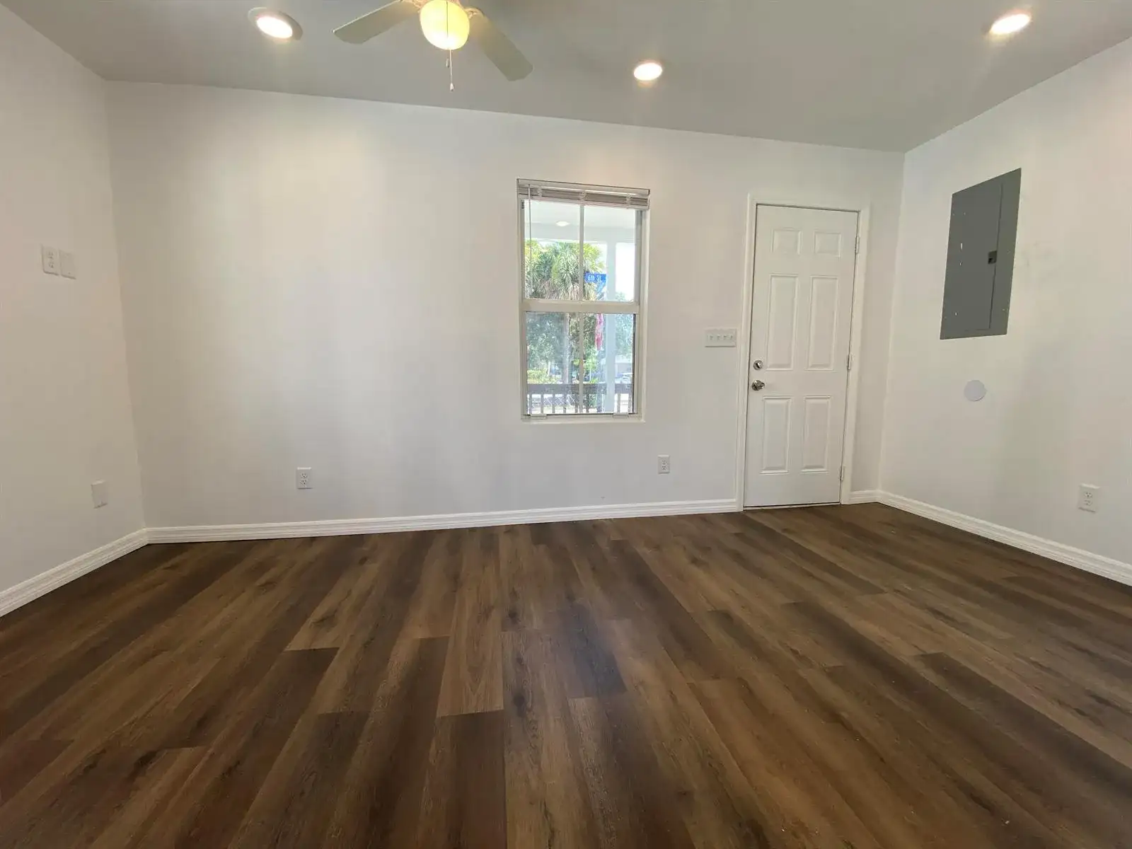641 6th Street, West Palm Beach FL 33401 photo 3